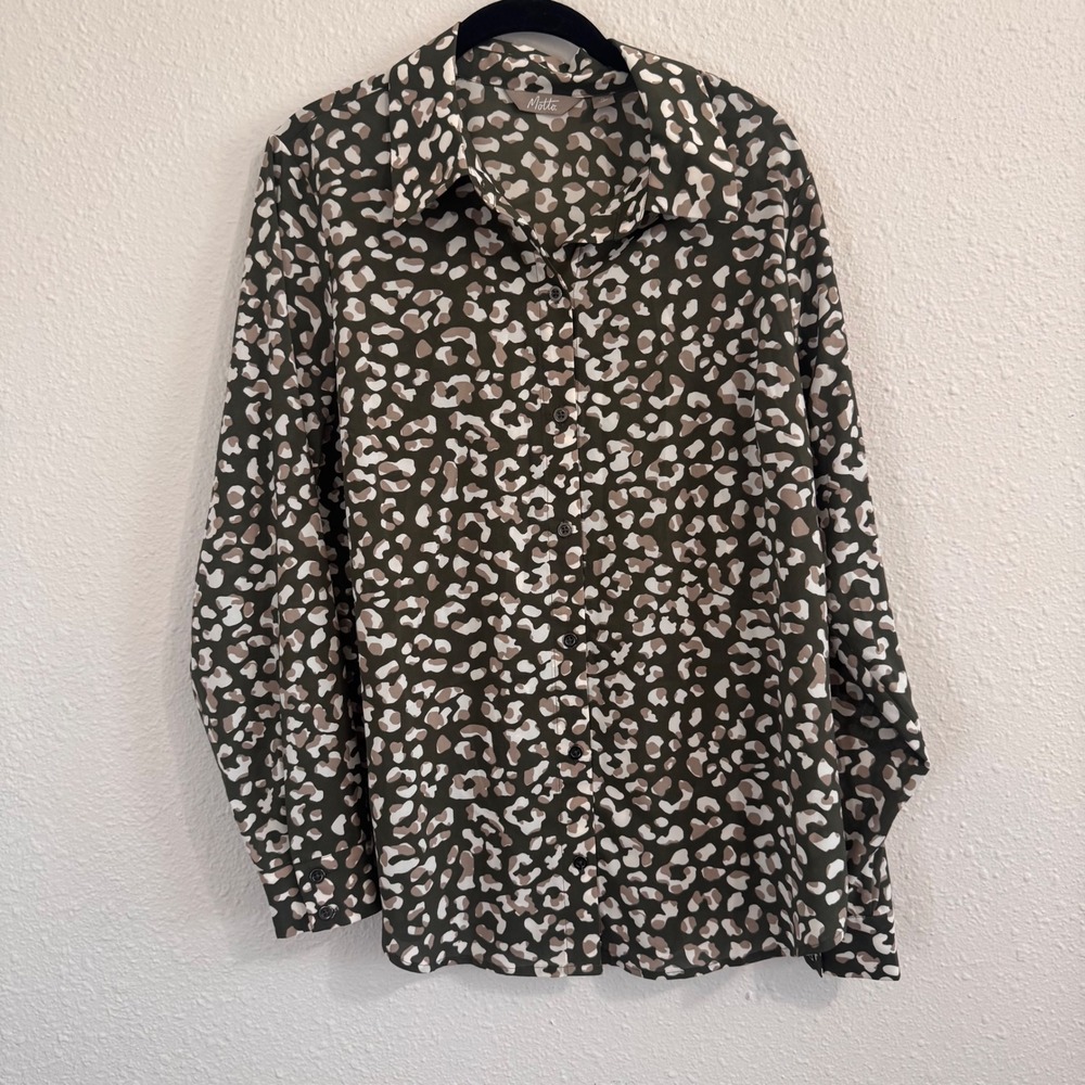 Motto Woman's Size 14 Green Leopard Cheetah Print Long Sleeve‎ Blouse Top